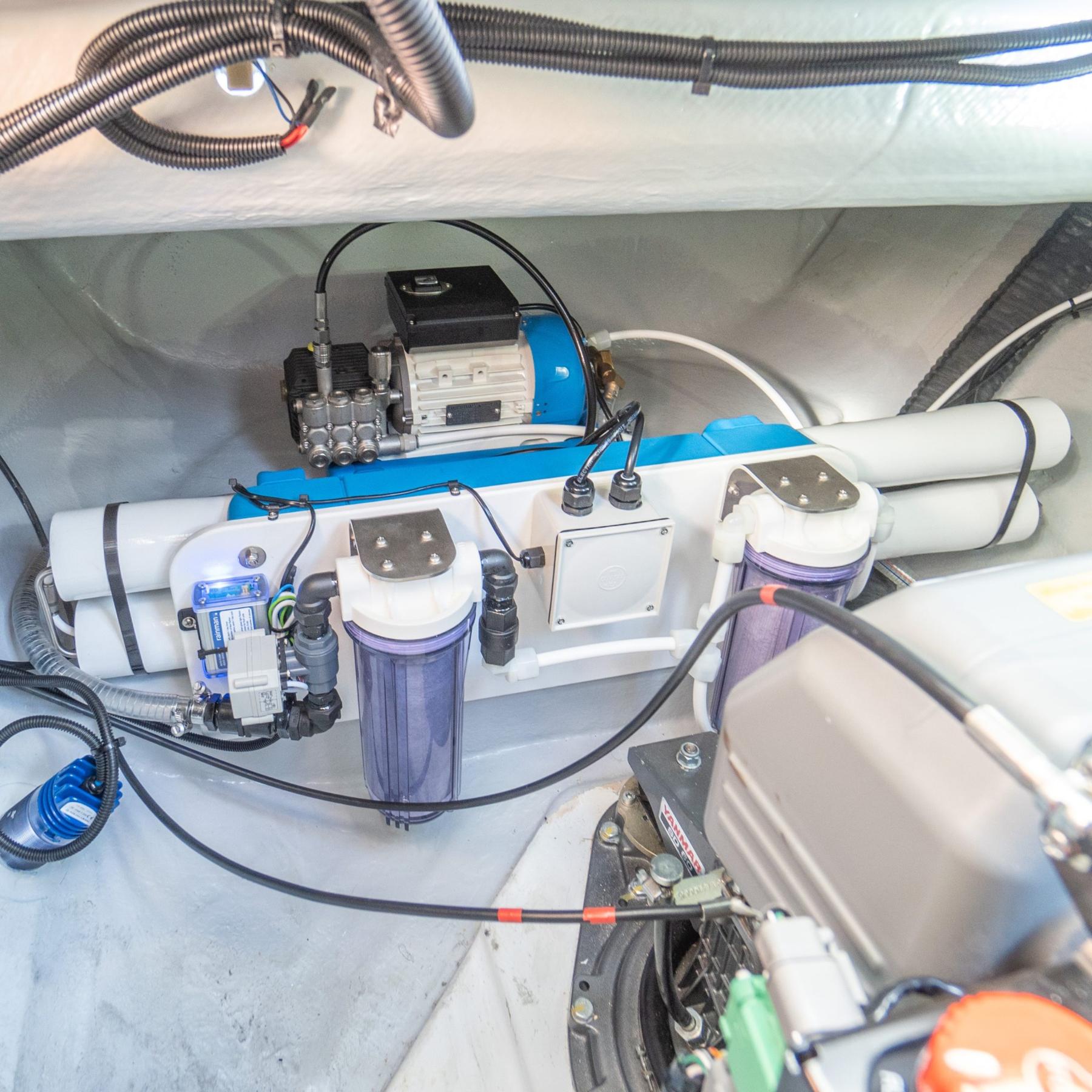 Example of a Rainman installation aboard a Lagoon 42